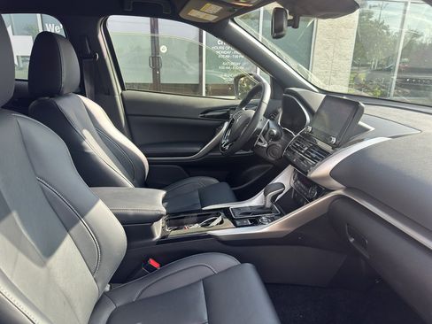 Used 2025 Mitsubishi Eclipse Cross AWD image 10