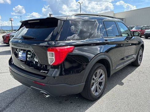 Used 2023 Ford Explorer XLT w/ Equipment Group 202A AWD/4WD image 7