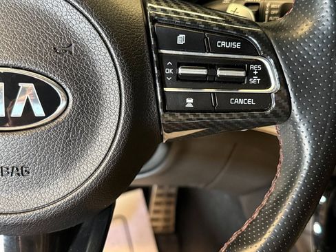 Used 2021 Kia Stinger GT1 image 12