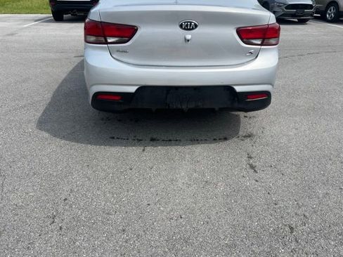 Used 2019 Kia Rio S FWD image 11