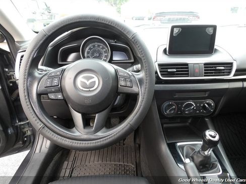 Used 2016 MAZDA MAZDA3 i Sport FWD image 15
