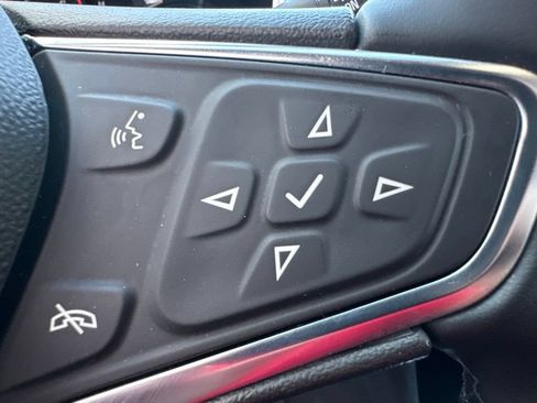 Used 2024 Chevrolet Equinox LT w/ LPO, Floor Liner Package FWD image 16