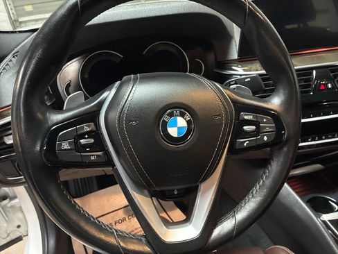 Used 2019 BMW 530i xDrive w/ Convenience Package AWD/4WD image 20