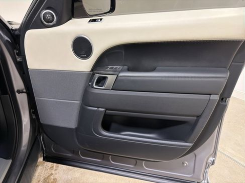 Used 2021 Land Rover Range Rover Sport HSE Dynamic image 23