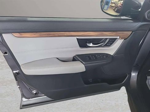 Used 2020 Honda CR-V Touring image 16