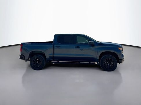 Used 2024 Chevrolet Silverado 1500 Custom Trail Boss w/ Turbomax Blackout Package AWD/4WD image 8
