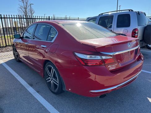 Used 2016 Honda Accord Sport image 4