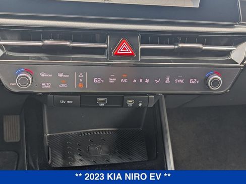Used 2023 Kia Niro Wind w/ Wind Preserve Package FWD image 23