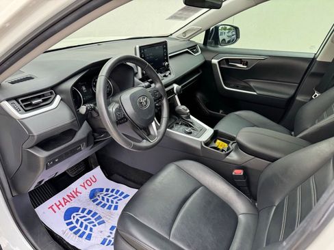 Used 2021 Toyota RAV4 XLE Premium AWD/4WD image 11