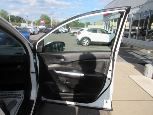 Used 2016 Honda CR-V Touring image 17