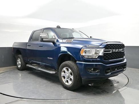 Used 2024 RAM 2500 Big Horn w/ Sport Appearance Package AWD/4WD image 6