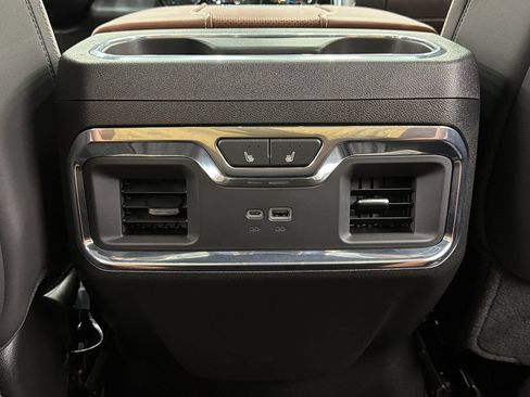 Used 2026 GMC Sierra 3500 Denali Ultimate AWD/4WD image 44