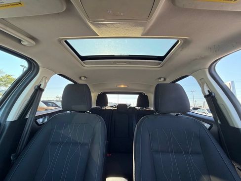 Used 2018 Ford EcoSport SE FWD image 17