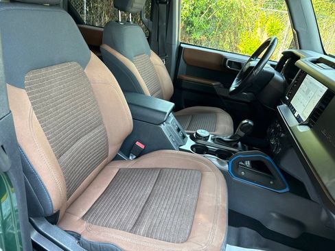 Used 2022 Ford Bronco Outer Banks AWD/4WD image 12
