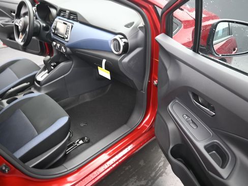 Certified 2025 Nissan Versa SV w/ Trunk Package image 20