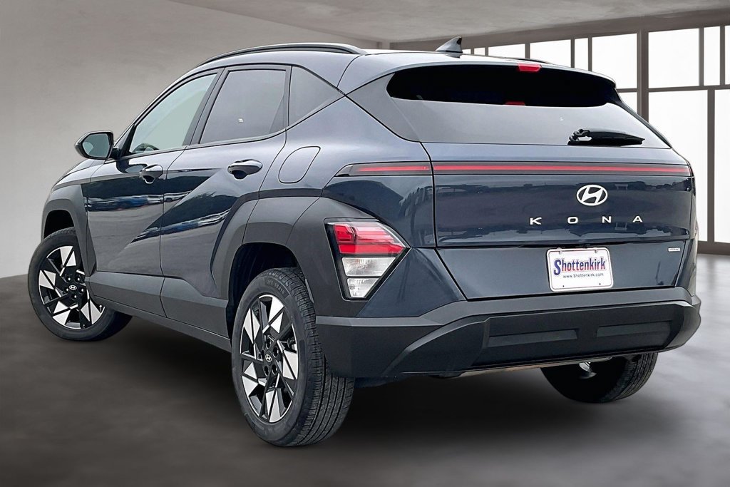 Used 2024 Hyundai Kona SEL AWD/4WD image 4