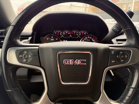 Used 2016 GMC Yukon SLE image 34