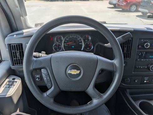 Used 2021 Chevrolet Express 2500 w/ Driver Convenience Package RWD image 18