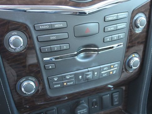 Used 2018 Nissan Armada SL w/ Premium Package image 25