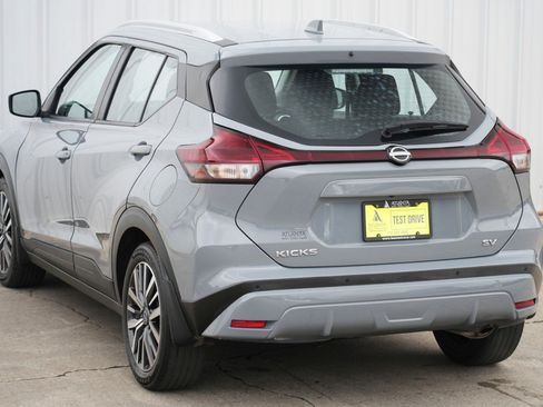 Used 2022 Nissan Kicks SV image 41