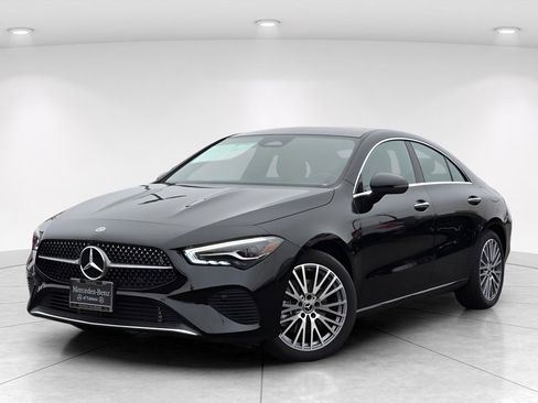 New 2025 Mercedes-Benz CLA 250 4MATIC image 2