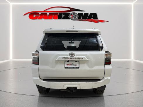 Used 2016 Toyota 4Runner SR5 AWD/4WD image 10
