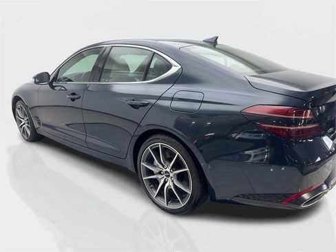 Used 2025 Genesis G70 2.5T image 14