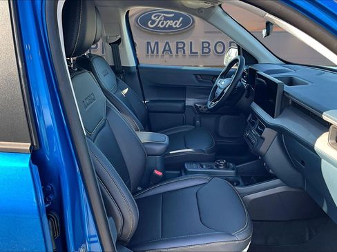 New 2026 Ford Maverick Lobo AWD/4WD image 8