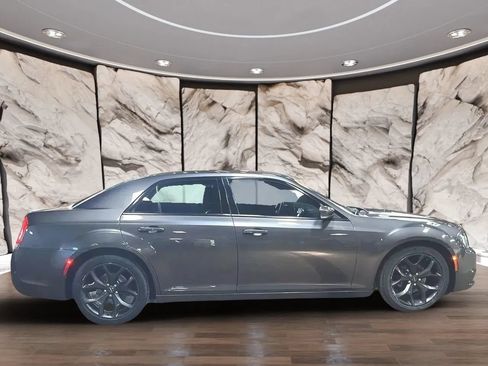 Used 2021 Chrysler 300 S RWD image 11