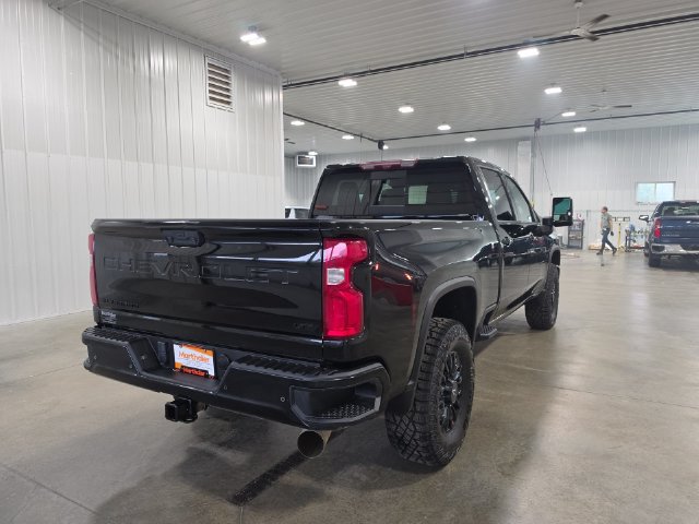 Used 2024 Chevrolet Silverado 3500 LTZ w/ LTZ Plus Package AWD/4WD image 8
