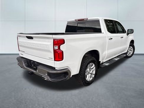 Used 2025 Chevrolet Silverado 1500 LTZ w/ Z71 Off-Road Package AWD/4WD image 4