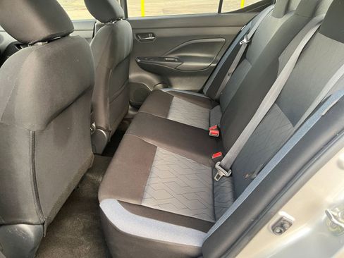 Used 2025 Nissan Versa SV FWD image 25