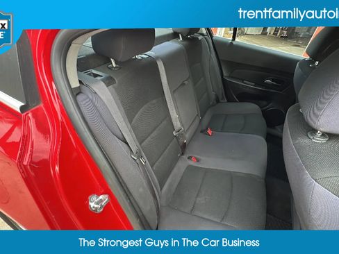 Used 2016 Chevrolet Cruze LT image 58