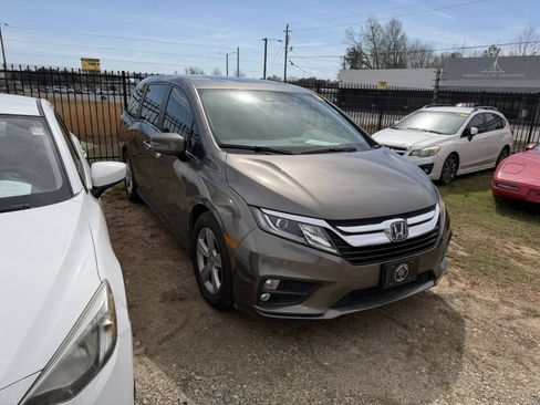 Used 2019 Honda Odyssey EX-L image 3