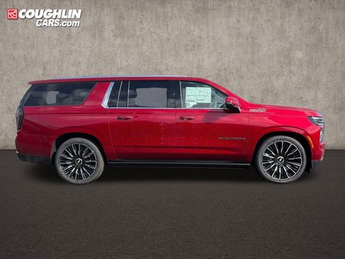 New 2026 Chevrolet Suburban High Country AWD/4WD image 8