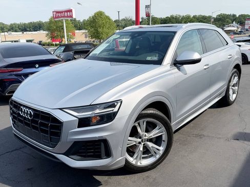 Used 2019 Audi Q8 Premium Plus w/ Premium Plus AWD/4WD image 2