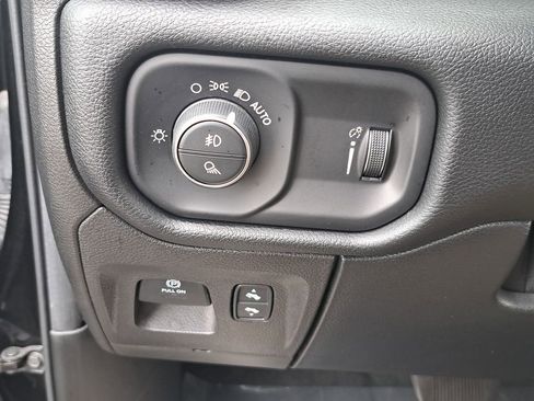 Used 2021 RAM 1500 Big Horn AWD/4WD image 26