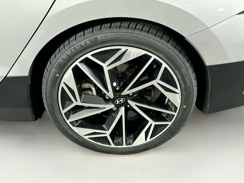 Used 2024 Hyundai Ioniq 6 SEL RWD image 11
