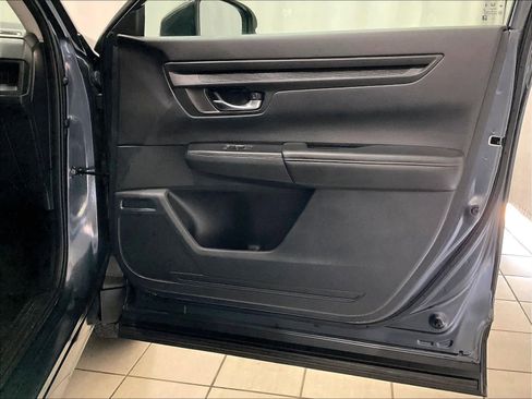 Used 2025 Honda CR-V LX image 12