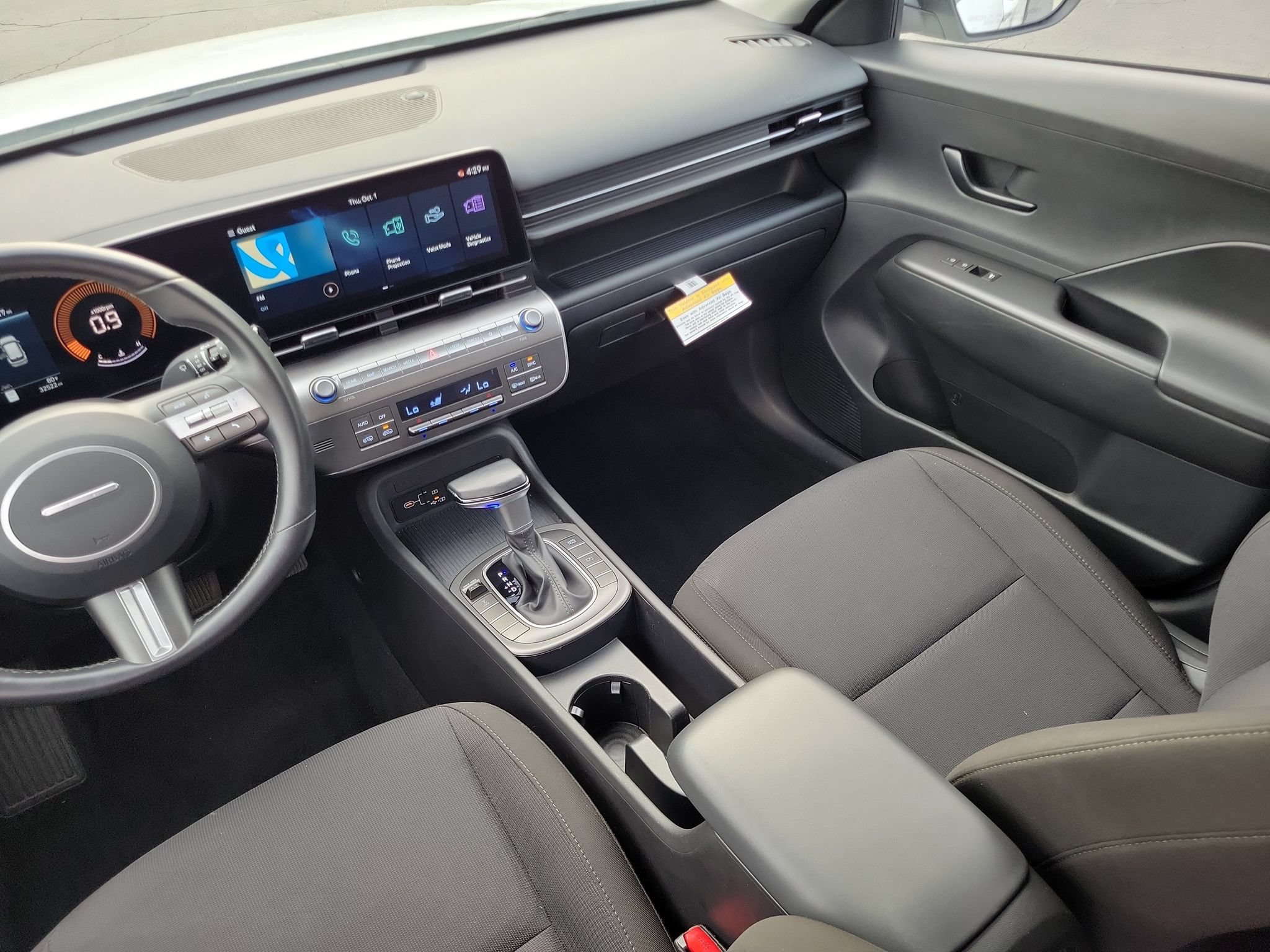Used 2025 Hyundai Kona SEL AWD/4WD image 27