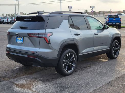 New 2026 Chevrolet Equinox RS w/ Convenience Package III FWD image 5