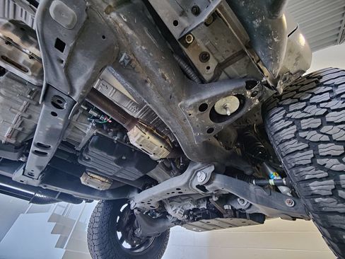Used 2019 Toyota Tundra Limited w/ TRD Off Road Package AWD/4WD image 15