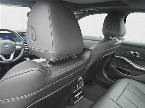 Used 2024 BMW 330e w/ Convenience Package image 15