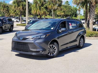 New 2025 Toyota Sienna XLE