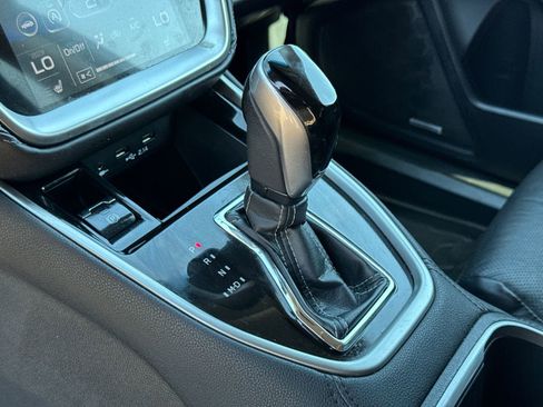 Used 2022 Subaru Outback Limited image 16