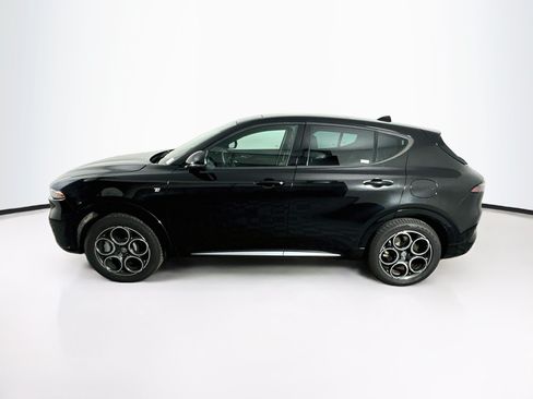 Used 2024 Alfa Romeo Tonale Ti AWD/4WD image 4