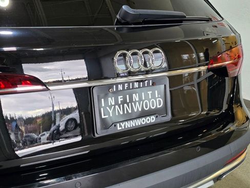 Used 2023 Audi A4 2.0T allroad Premium Plus AWD/4WD image 25