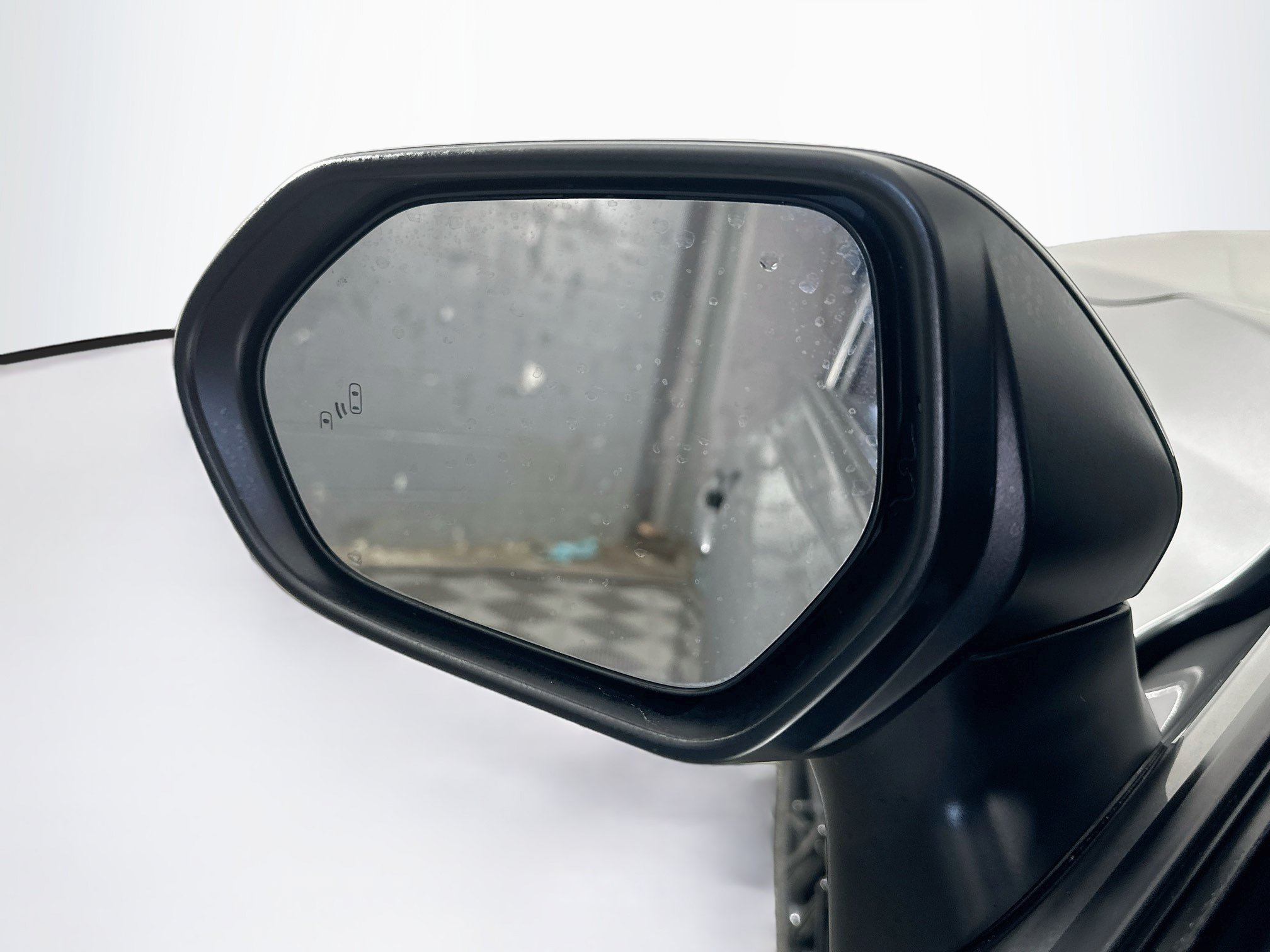 Used 2025 Toyota Camry SE FWD image 16