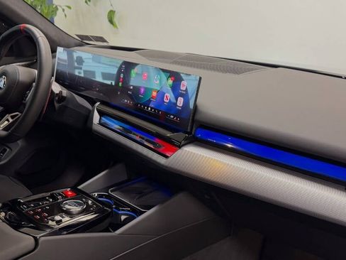 Used 2026 BMW M5 Touring image 58