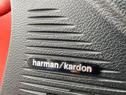 Used 2017 Dodge Challenger R/T Scat Pack w/ Leather Interior Group image 28